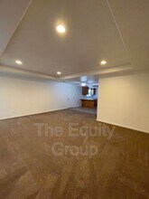 2214 N Vickie St in Visalia, CA - Building Photo - Building Photo