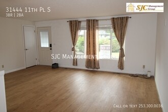 31444 11th Pl S in Federal Way, WA - Building Photo - Building Photo