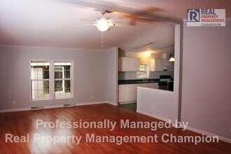 811 Red Lighthouse Ln in Wilmington, NC - Building Photo - Building Photo