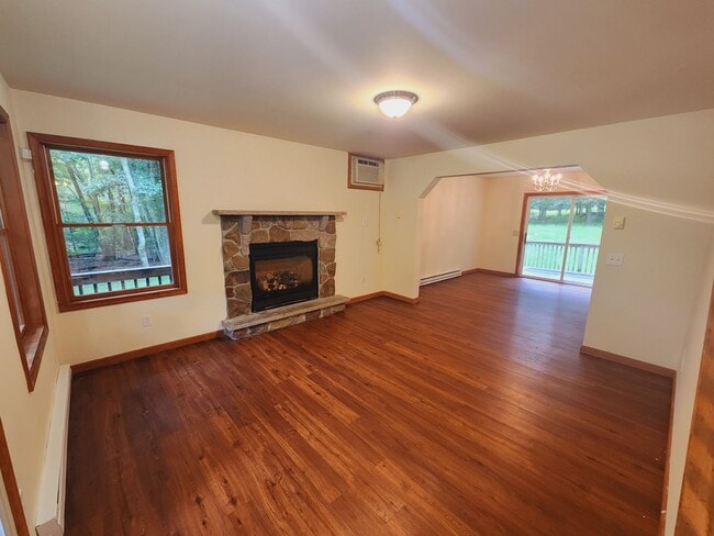 5 Lenape Dr in East Stroudsburg, PA - Building Photo - Building Photo