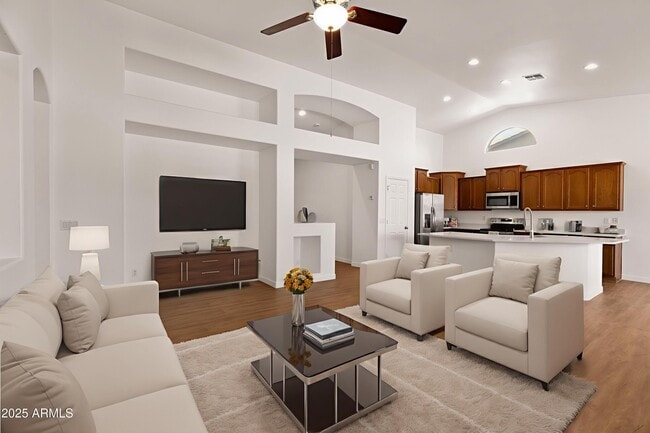 8758 West Myrtle Ave in Glendale, AZ - Building Photo - Building Photo
