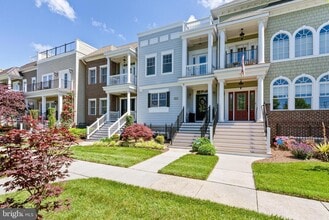 3369 Preston Shore Dr, Unit R-414 in Harrisonburg, VA - Building Photo - Building Photo