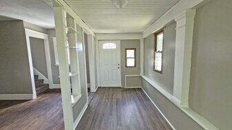 2311 Oakwood Ave in Youngstown, OH - Building Photo