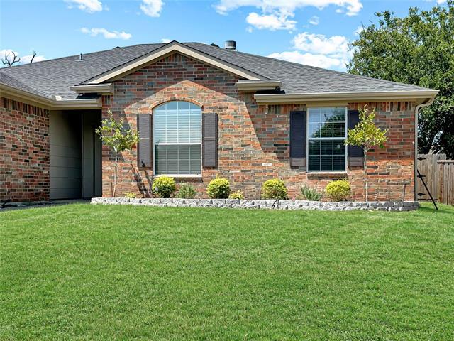 3457 Newgate St in Midlothian, TX - Foto de edificio - Building Photo