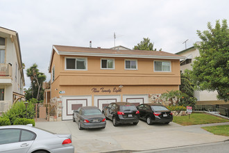 928 10th St in Santa Monica, CA - Building Photo - Primary Photo