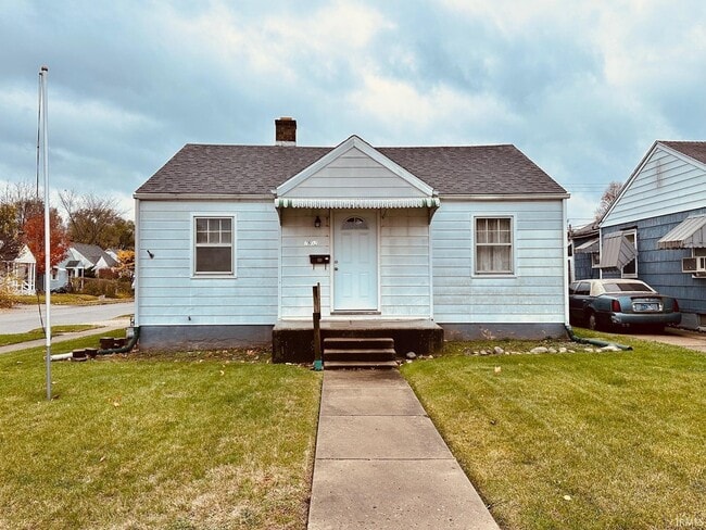 property at 2802 Elwood Ave
