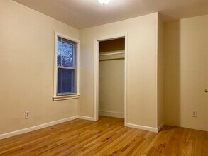 189 Beacon St, Unit 3 in Somerville, MA - Building Photo - Building Photo