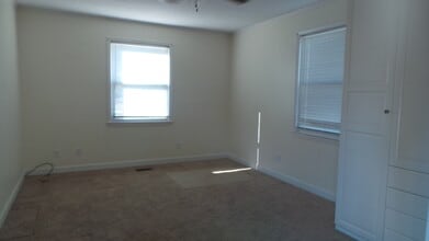 624 N Charles St in Mebane, NC - Building Photo - Building Photo