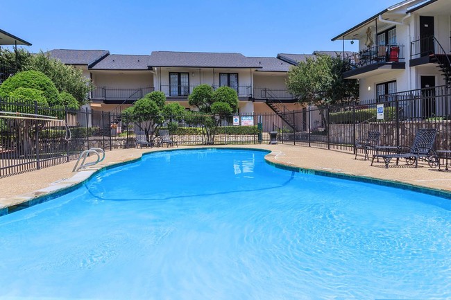 Renaissance Gardens in Fort Worth, TX - Foto de edificio - Building Photo