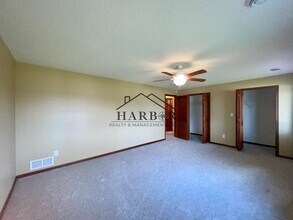 5011 4th St NW in Rochester, MN - Building Photo - Building Photo