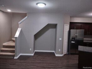 18103 Addington Dr in Walled Lake, MI - Building Photo - Building Photo