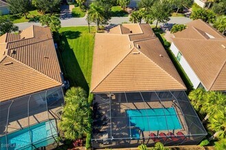 13866 Woodhaven Cir, Unit 3 in Ft. Myers, FL - Building Photo - Building Photo