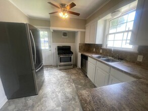 235 Pennsylvania Ave in Shreveport, LA - Building Photo - Building Photo