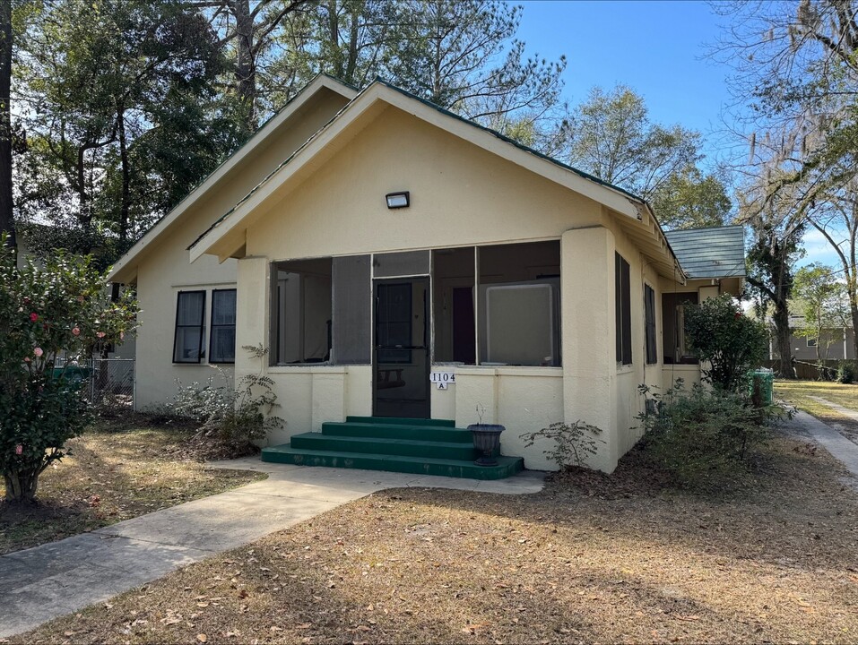 1104 N Toombs St, Unit 1104-A in Valdosta, GA - Building Photo