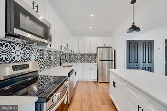 3860 Falls Rd in Baltimore, MD - Building Photo - Building Photo