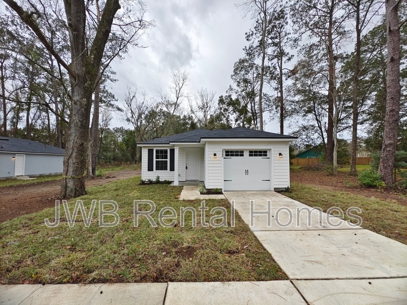 3848 Soutel Dr in Jacksonville, FL - Building Photo