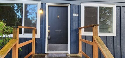 3521 SW 10th Ave-Unit -3521 in Portland, OR - Building Photo - Building Photo