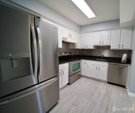 3120 Sayre Dr in Princeton, NJ - Foto de edificio - Building Photo
