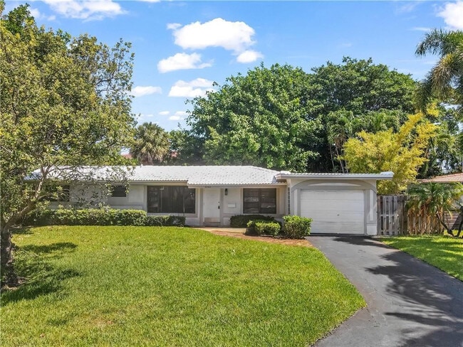 property at 2161 NE 35th St