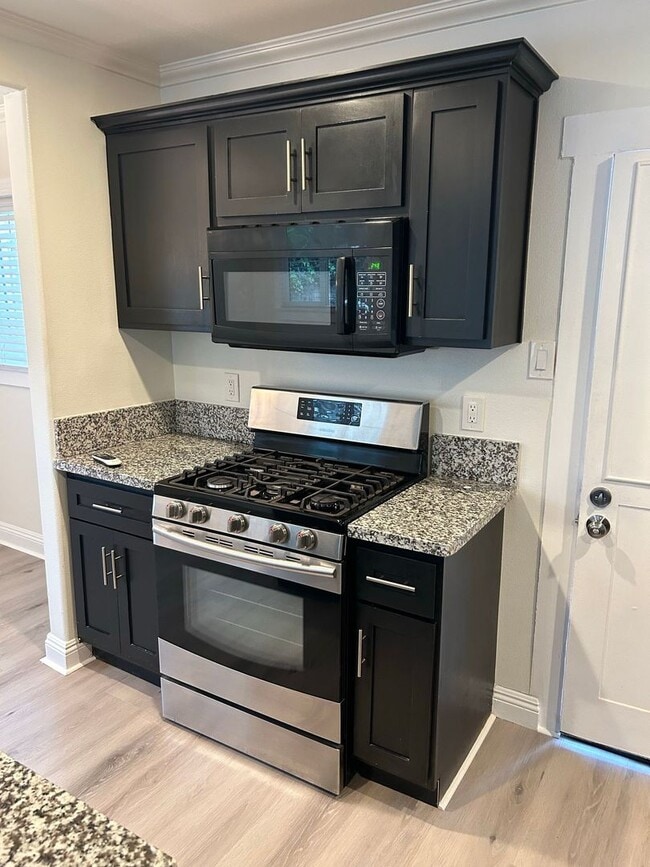 345-333 Aguirre Ln in Placentia, CA - Building Photo - Building Photo