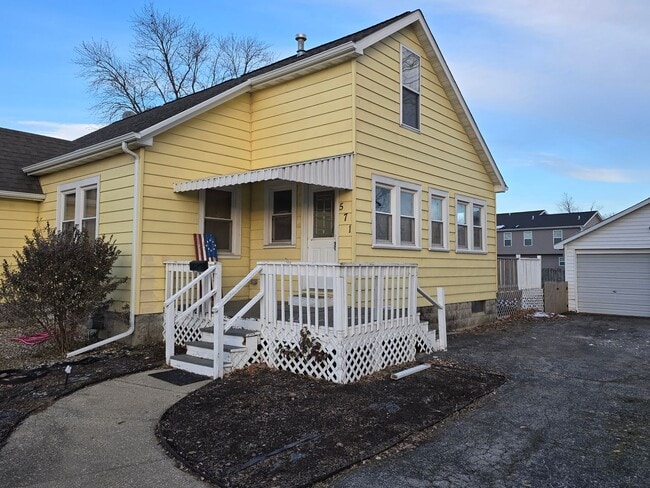 571 Shellview St in Bethalto, IL - Building Photo - Building Photo