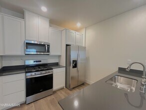 1612 Prancer St in Reno, NV - Building Photo - Building Photo