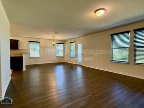 1311 Swan Ct in San Antonio, TX - Building Photo - Building Photo