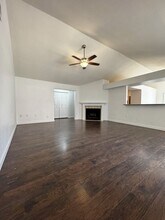 1050 W Estrella Dr in Chandler, AZ - Foto de edificio - Building Photo