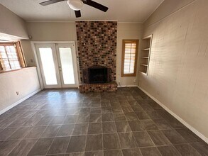 5021 Dearborne Dr in El Paso, TX - Building Photo - Building Photo