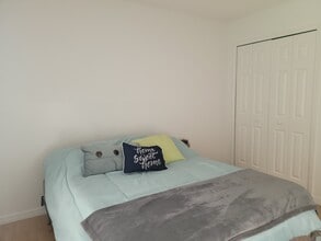 106 Woodbury Pines Cir, Unit Second Room for Rent in Orlando, FL - Foto de edificio - Building Photo