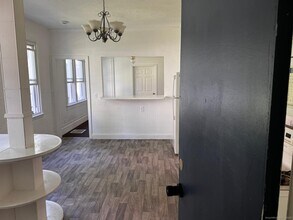 42 Bassett St in New Haven, CT - Building Photo - Building Photo