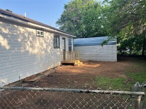 1114 E Lockheed Dr in Midwest City, OK - Building Photo - Building Photo