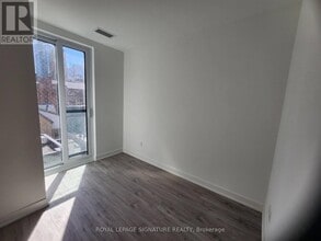 252 Church St in Toronto, ON - Building Photo - Building Photo