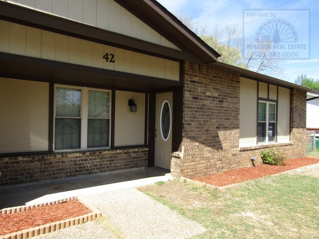 42 Creekridge Cir in Sherwood, AR - Building Photo - Building Photo