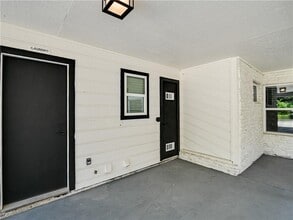 1509 Oak Heights Dr in Austin, TX - Building Photo - Building Photo