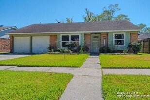 958 Wavecrest Ln in Houston, TX - Building Photo