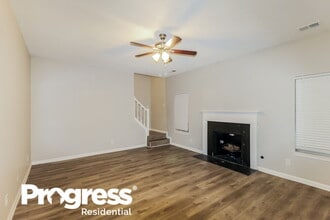 3311 Royal Springs Ct in Decatur, GA - Building Photo - Building Photo