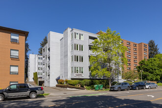 North Meridian in Seattle, WA - Building Photo - Building Photo