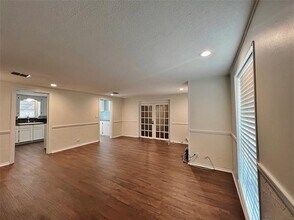 713 Spring St in Granbury, TX - Building Photo - Building Photo