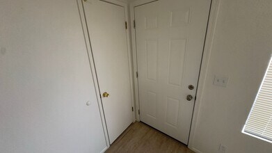 135 E Juniper St in Mesa, AZ - Building Photo - Building Photo