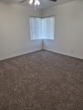 1949 14th Ave in Kingsburg, CA - Building Photo - Building Photo