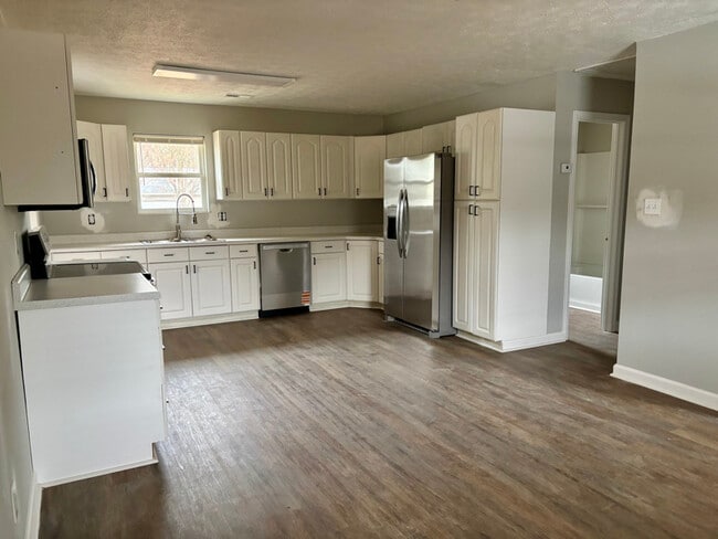 1195 Minter Rd in Griffin, GA - Building Photo - Building Photo