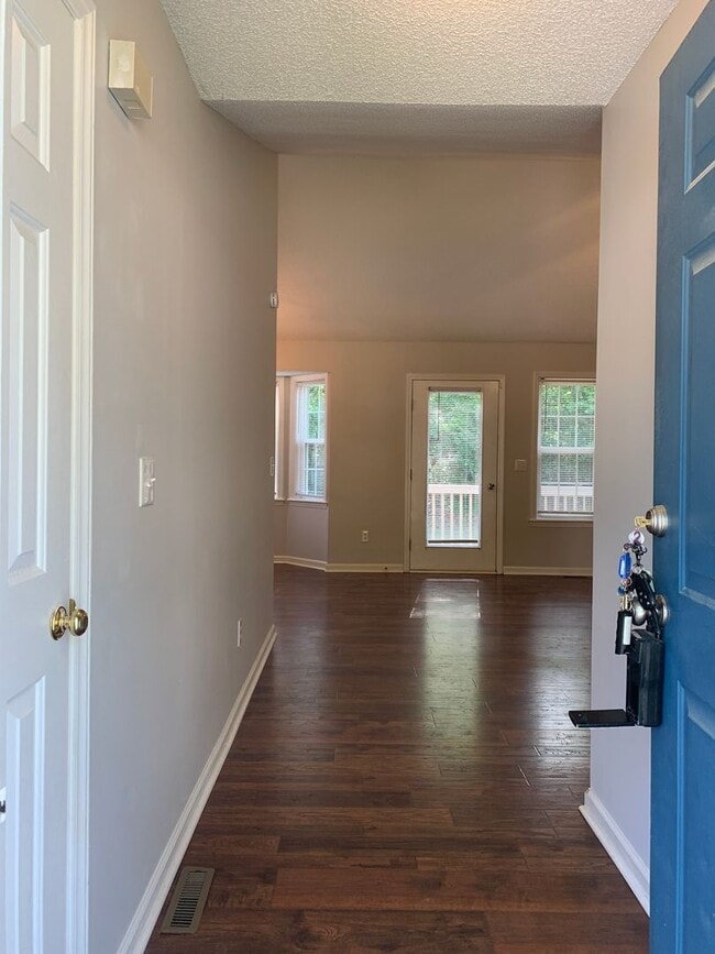 203 Garrison Ave in Clayton, NC - Building Photo - Building Photo