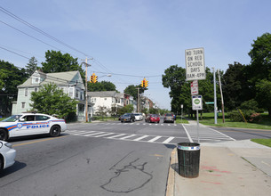 212 Morton Ave in Albany, NY - Building Photo - Building Photo