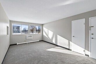 8601 Nicollet Ave in Minneapolis, MN - Building Photo - Building Photo