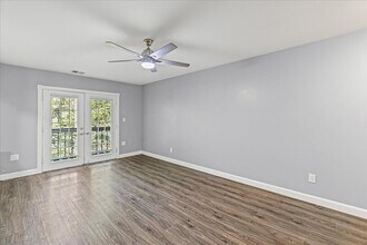 148 Chelsea Cir in Clementon, NJ - Building Photo - Building Photo