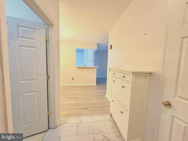 11322 Westbrook Mill Ln in Fairfax, VA - Foto de edificio