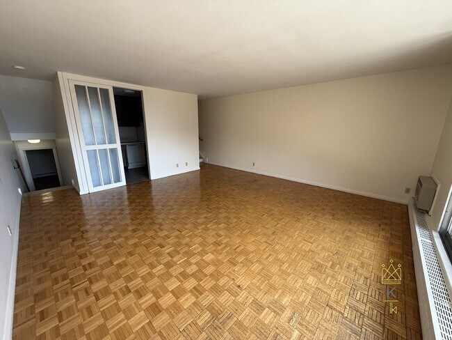 125 Chiswick Rd, Unit 208 in Boston, MA - Foto de edificio - Building Photo