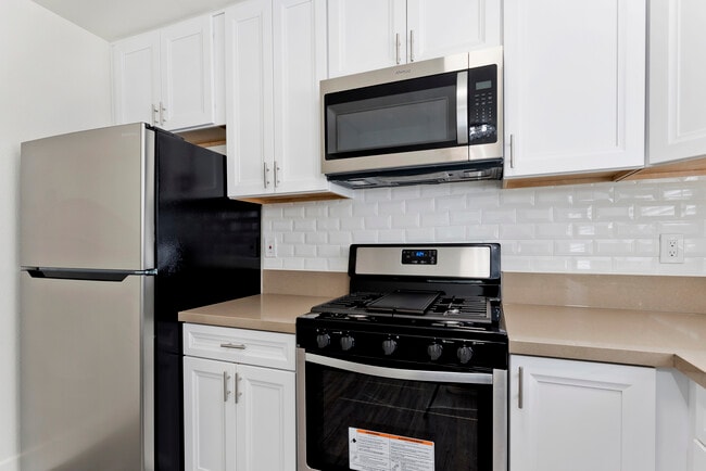 Aurora Vista Apartments