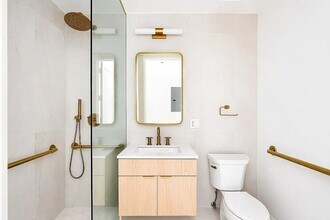 285A Kingsland Ave in Brooklyn, NY - Building Photo - Building Photo